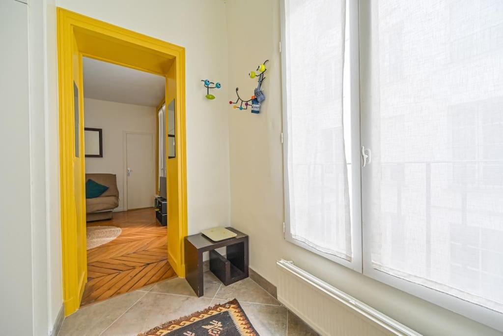 باريس Radiant Flat - Spacious Studio Apartment - Marais المظهر الخارجي الصورة