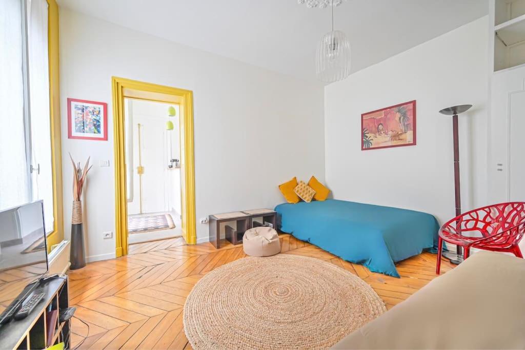 باريس Radiant Flat - Spacious Studio Apartment - Marais المظهر الخارجي الصورة